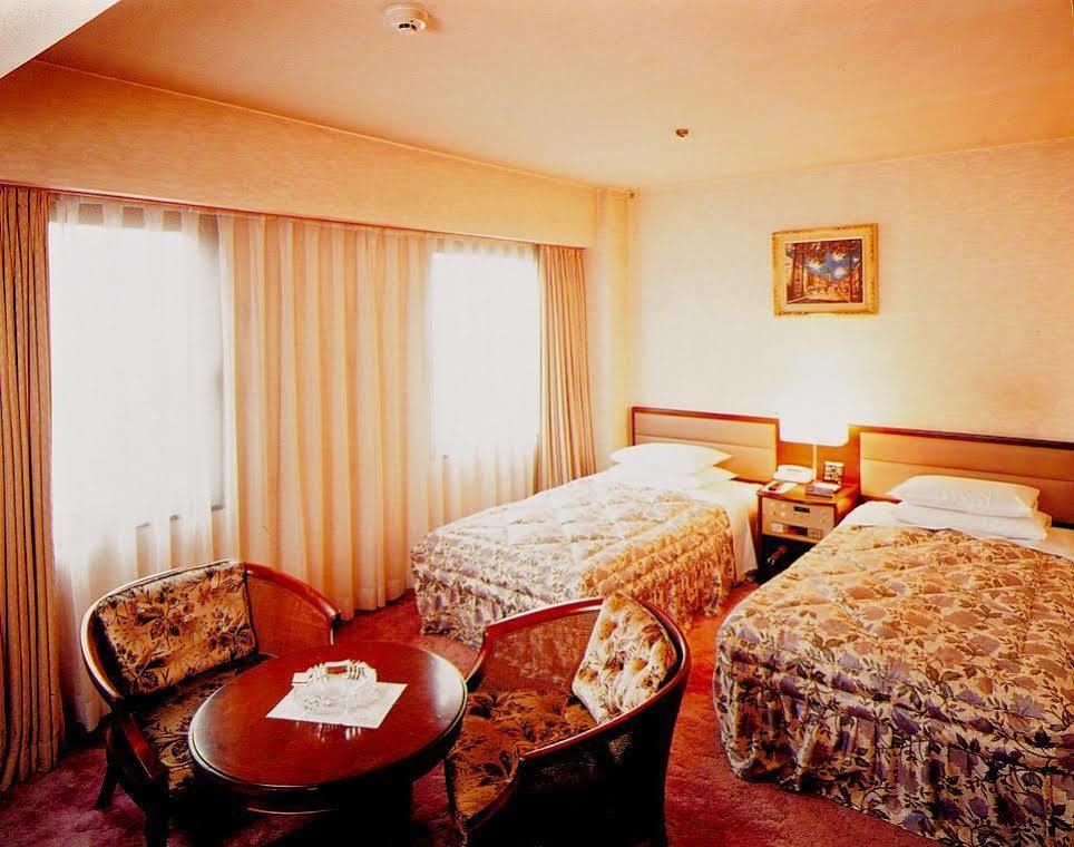 Hotel Route-Inn Grand Tokyo Toyocho Екстер'єр фото