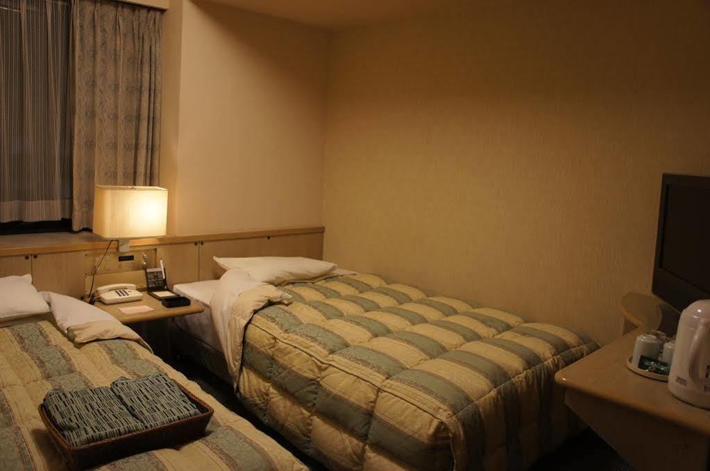 Hotel Route-Inn Grand Tokyo Toyocho Екстер'єр фото